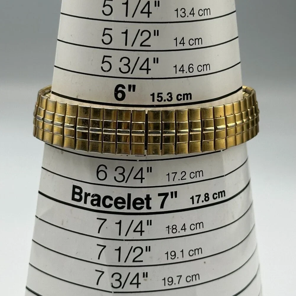 Pulsar Watch Women Gold Tone Round Easy To Read Dial Date Window